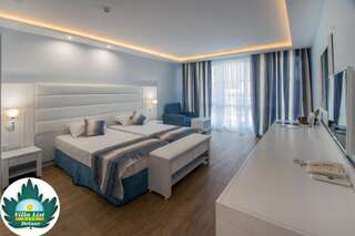 Отель Hotel Villa List Созополь Двухместный номер Делюкс с 2 отдельными кроватями-1